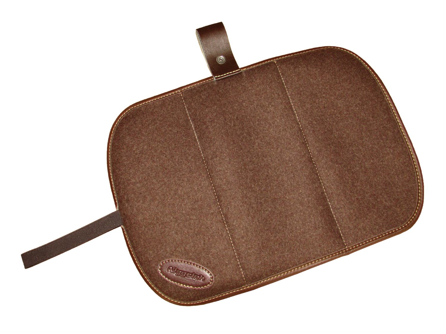 Niggeloh Sitzkissen in braun aus Loden mit Leder-Logo-Patch, Vorderseite