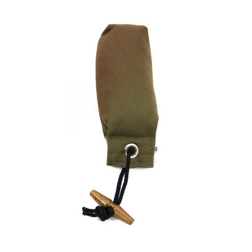 Farmland Dogsport Apportierdummy 250 g in olive mit Wurfschlaufe, Vorderseite