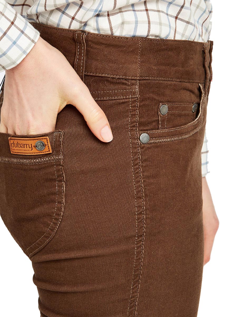 Die Damen-Hose Honeysuckle Mocha von Dubarry, Seite
