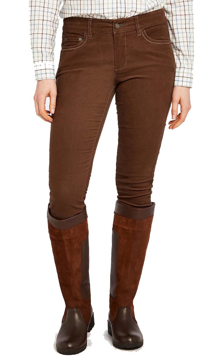 Die Damen-Hose Honeysuckle Mocha von Dubarry, Vorderseite, Standbein, Spielbein