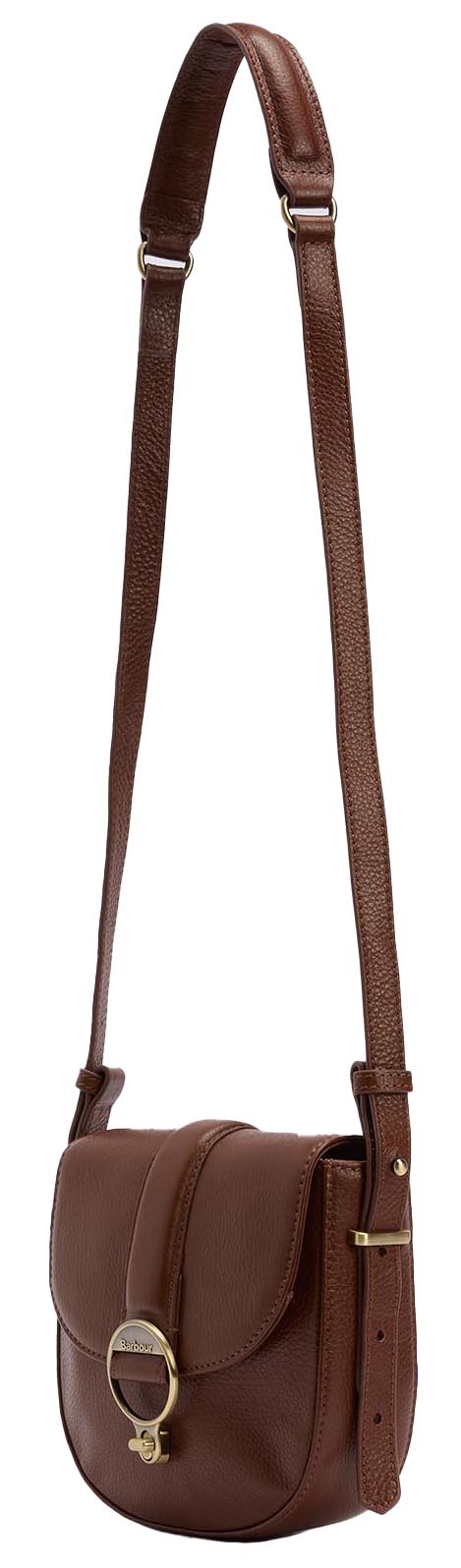  Barbour Ledertasche Elm Crossbody – hängend von vorne präsentiert
