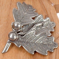 Keilerwaffen-Deckblatt Eichenlaub - dreiblättrig Alpaka-Versilbert