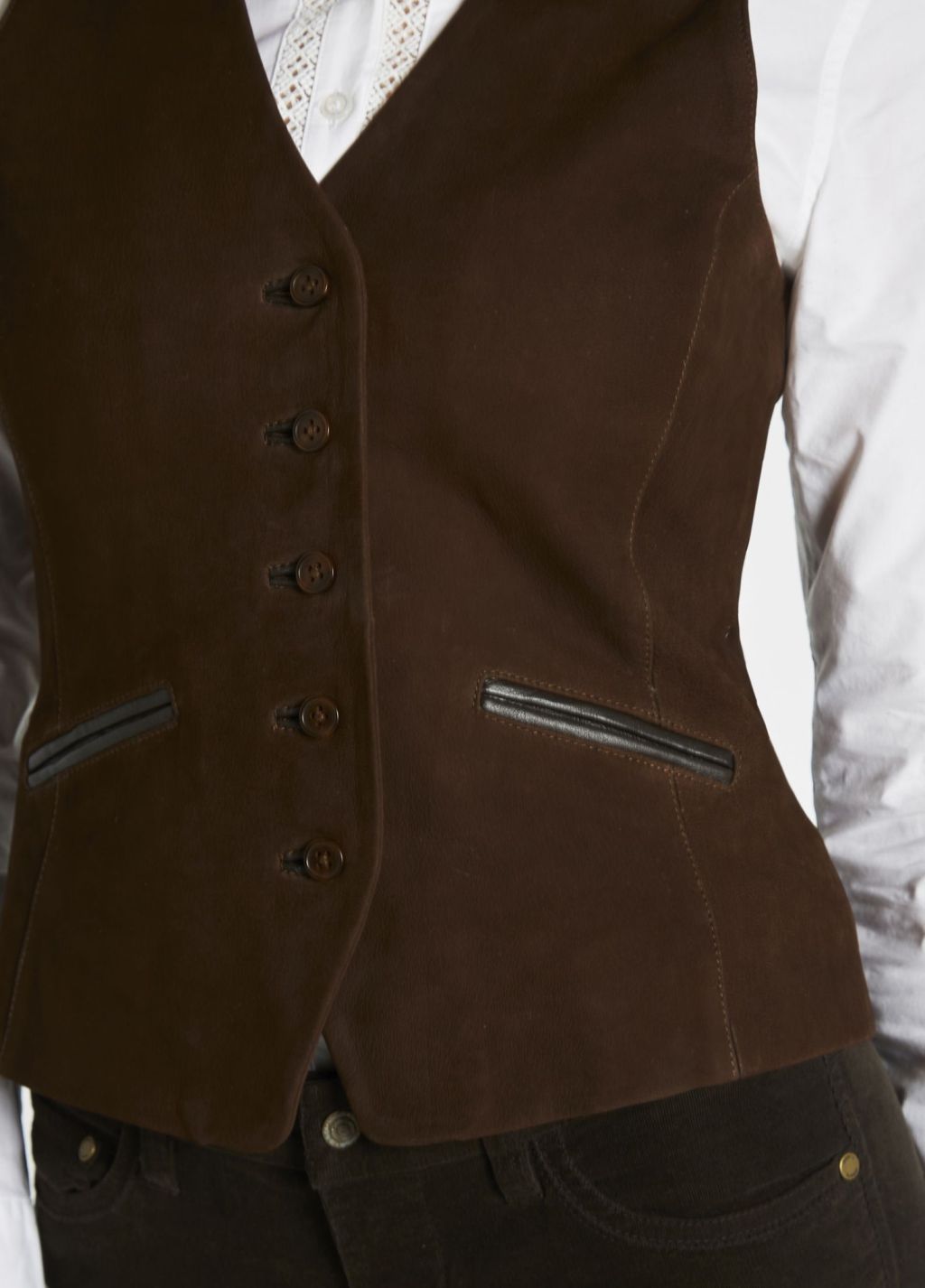 Die braune Lederweste Greville Walnut von Dubarry, Detail